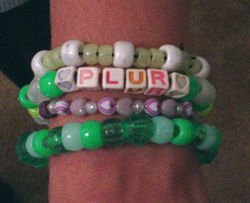 Plur.jpg, 30 KB